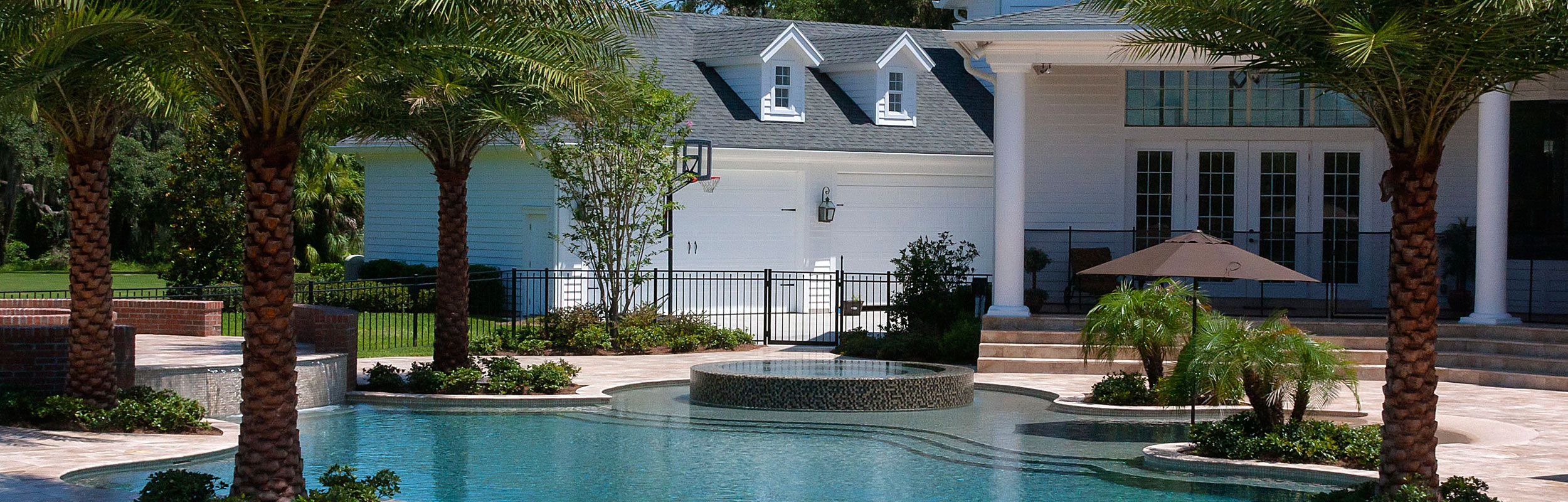 slide-1 Grand Vista Pools - Trinity web solutions client with web design and SEO